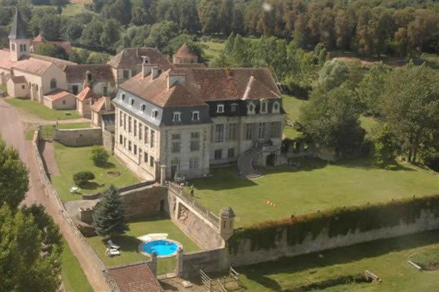 Chateau De Flee Semur-en-Auxois Exteriér fotografie